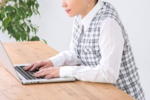 bend-over-desk-work