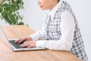 bend-over-desk-work