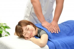 woman-relaxing-massage